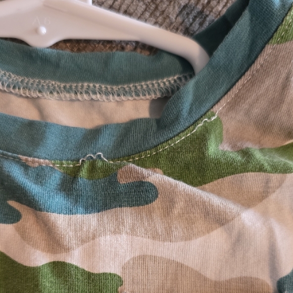 Kyte Baby Camouflage Crew Neck Tee - 18-24mo - Picture 7 of 7